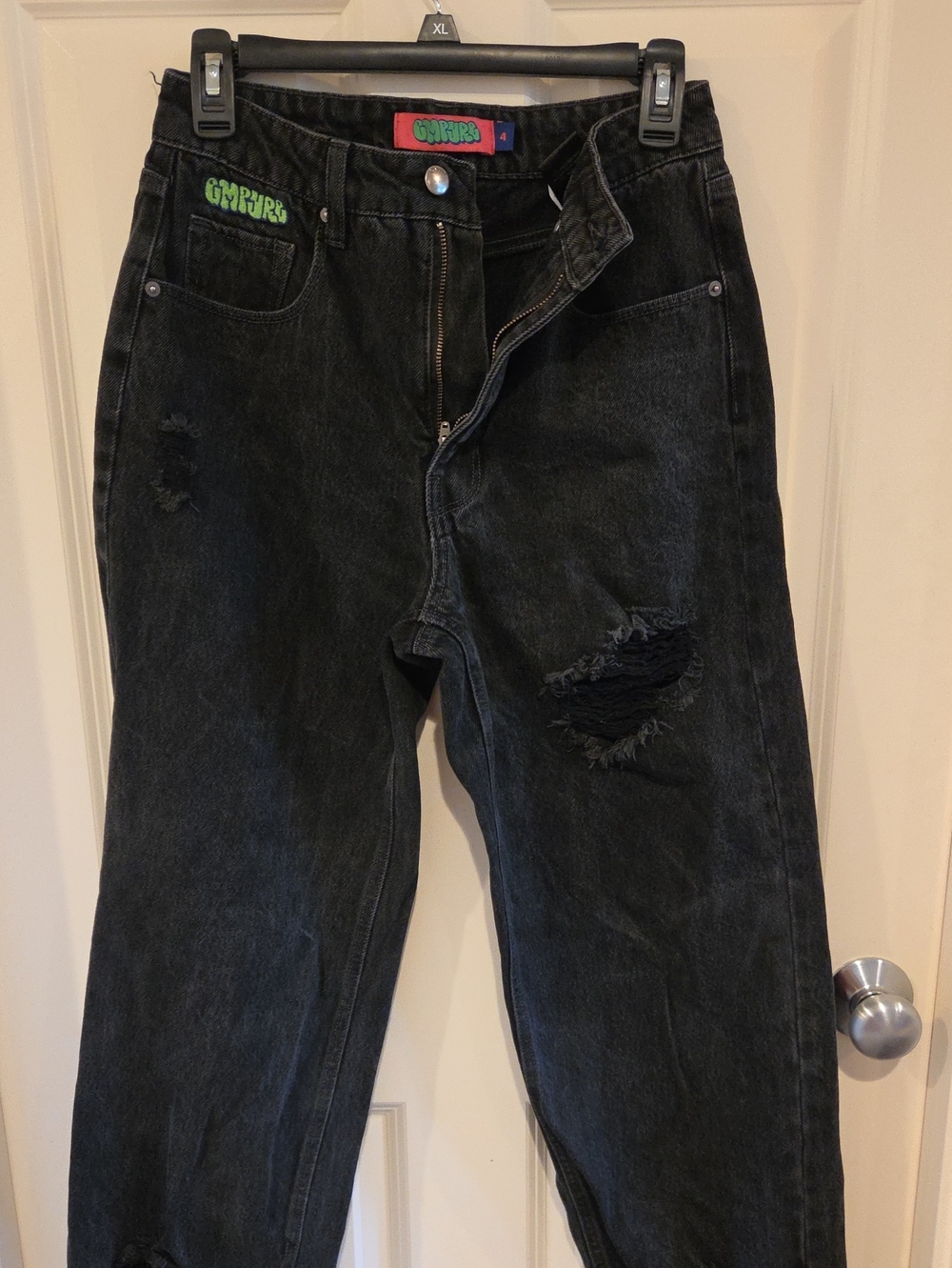 Empyre Black Distressed Womans Jeans